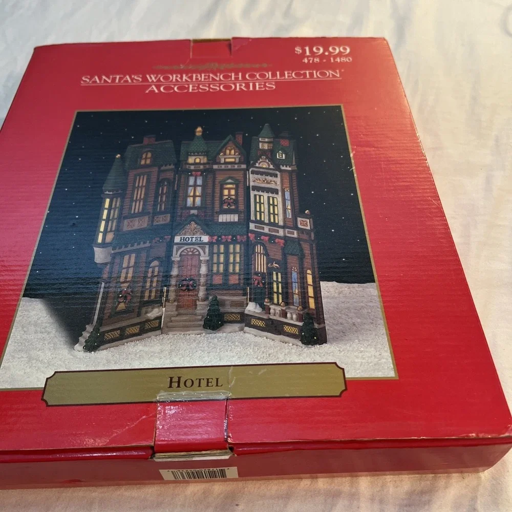 Santa's Workbench Collection Hotel